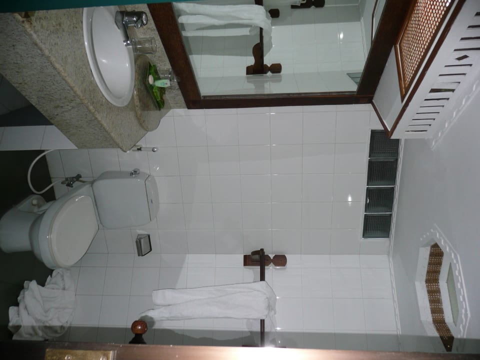 Bad Hotel Nugraha Lovina Seaview Resort & Spa