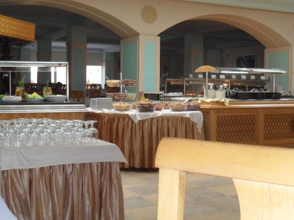 Ein kleiner Teil vom Frühstücksbuffet Hotel El Mouradi Djerba Menzel