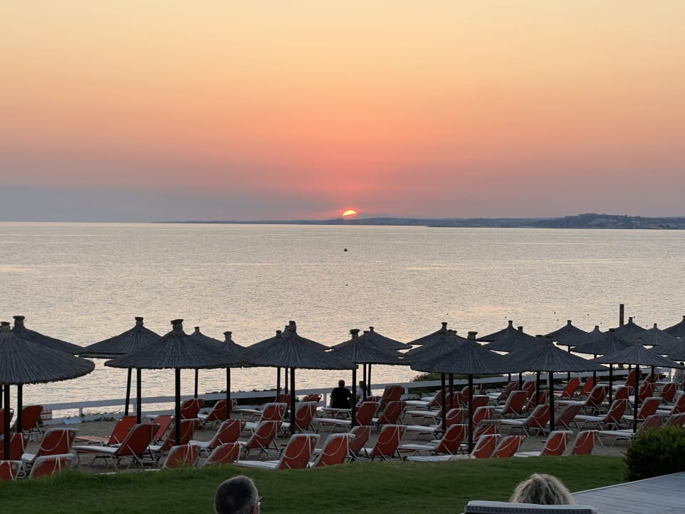 Strand Istion Club & Spa