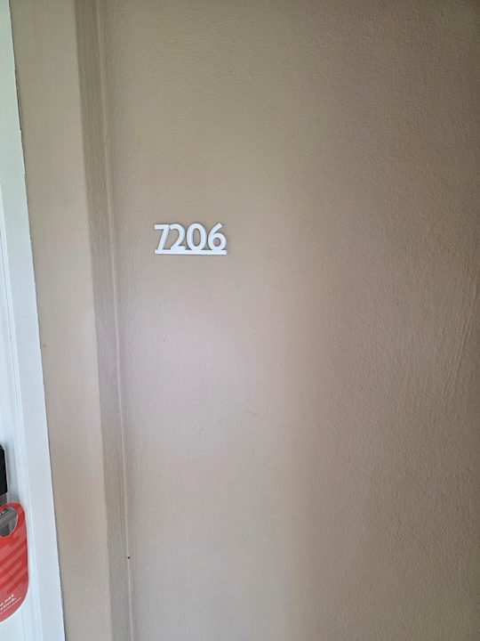 Zimmer Calimera Fido Gardens