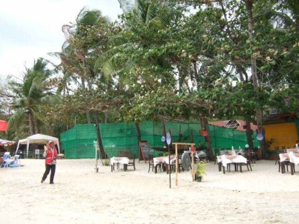 Das derzeitige Rimlay Restaurant - keiner da! The Fair House Beach Resort