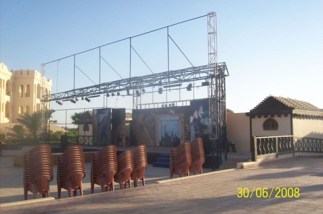 Theater Charmillion Club Resort
