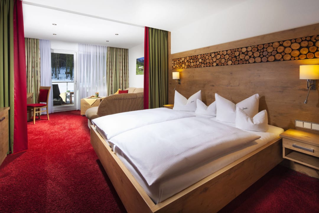 Zimmer Alm- & Wellnesshotel Alpenhof