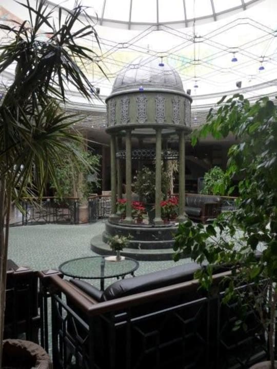 Sehr freundliche Lobby Belconti Resort Hotel