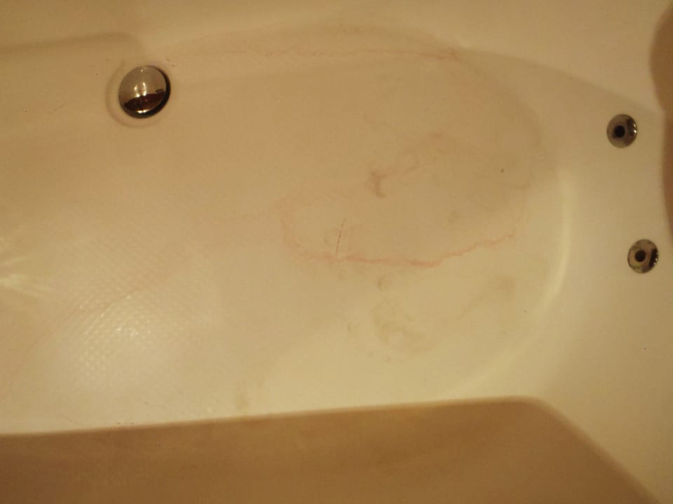 Wer will hier baden? The Andamania Beach Resort & Spa