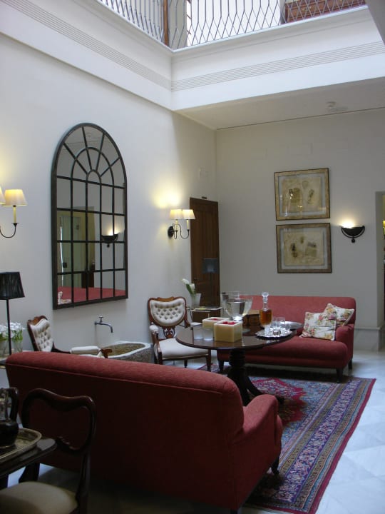 One of the salons Hotel Amadeus Sevilla