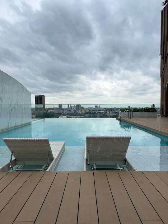Pool Somerset Sukhumvit 71 Bangkok