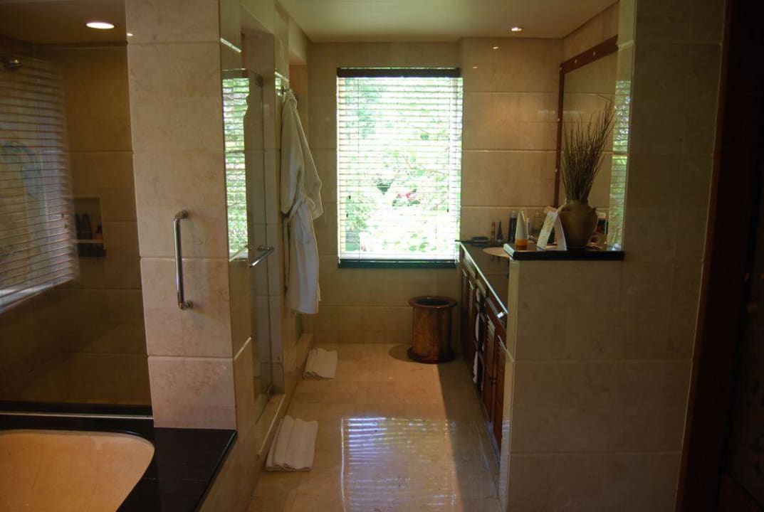 Badezimmer Pool Villa Club