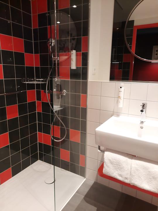 Zimmer Holiday Inn - the niu, Amity Potsdam