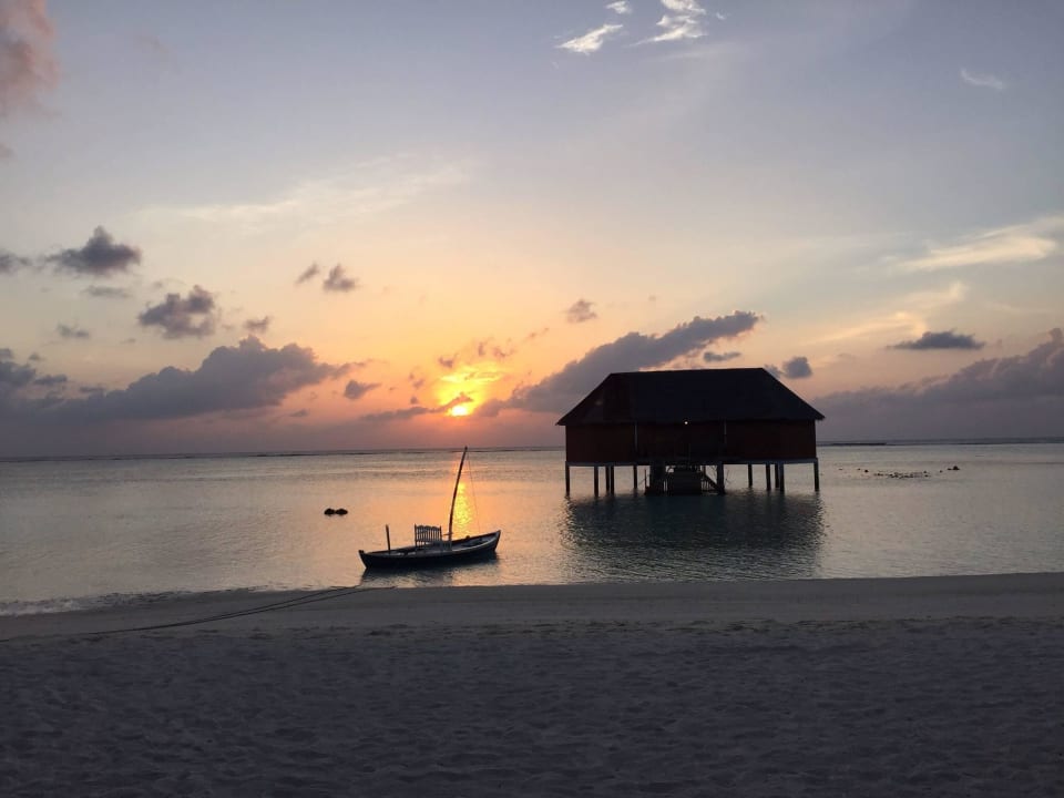 Sonnenaufgang Meeru Maldives Resort Island
