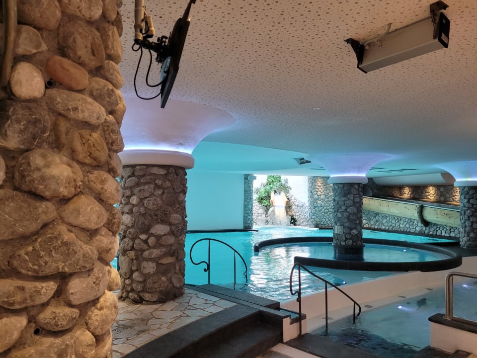 Pool Biohotel Stanglwirt