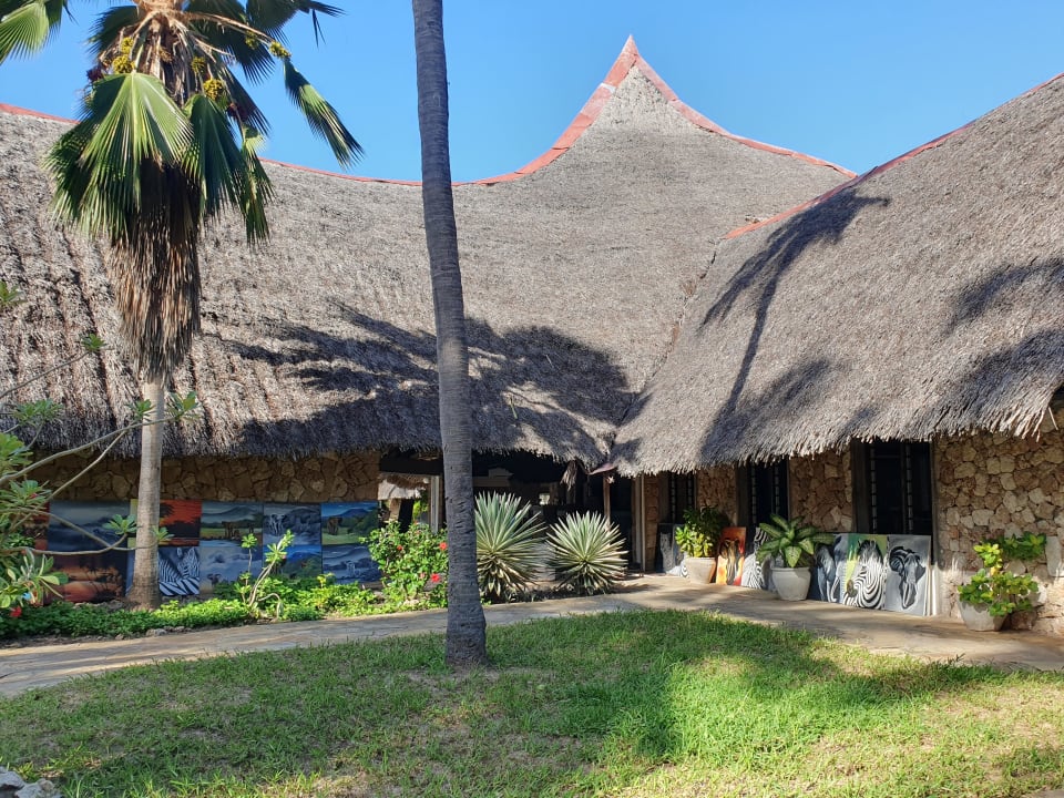 Gartenanlage Bahari Beach Hotel