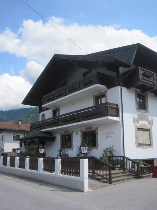 Das Haus von aussen Pension Alpenblick