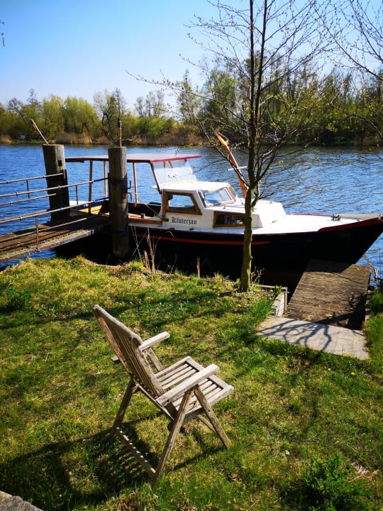 Gartenanlage Riverside Inn