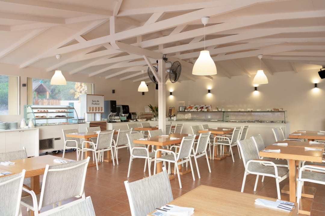 Gastro Asterias Village Resort