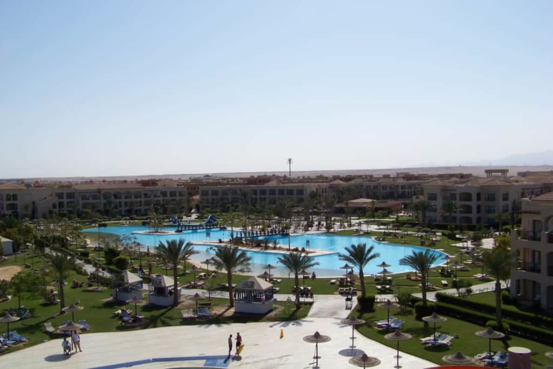 Widok z recepcji JAZ Aquamarine Resort