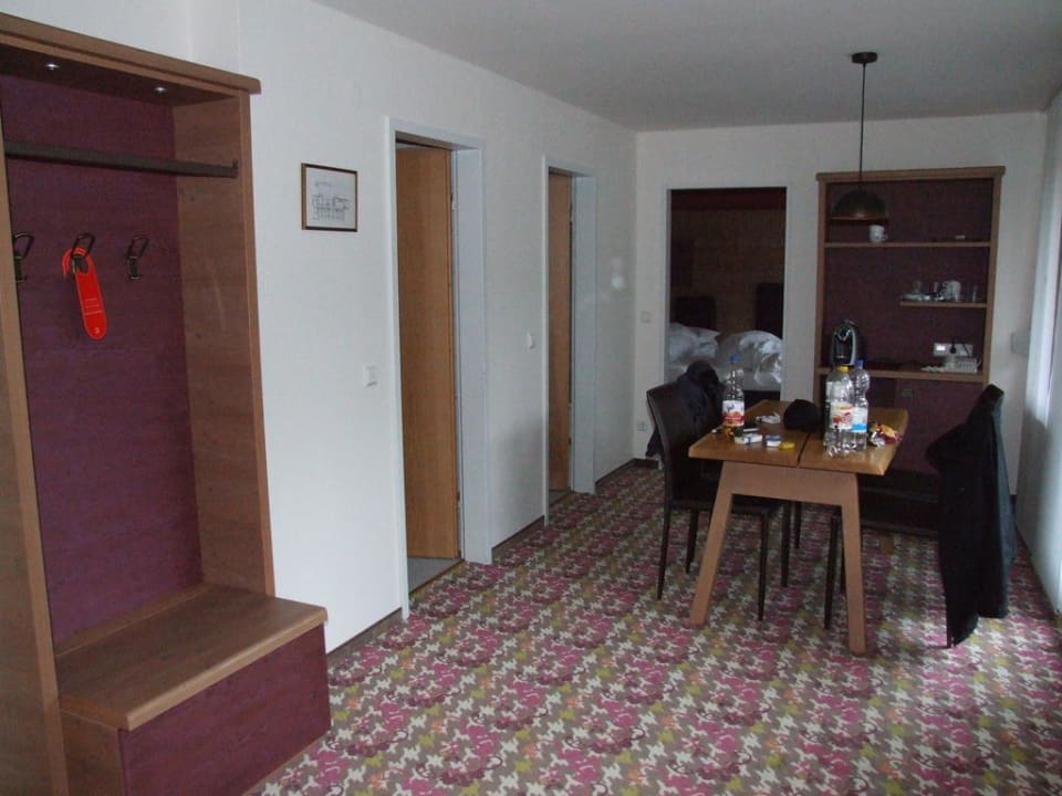 Garderobe und Essplatz Hotel Bannwaldsee