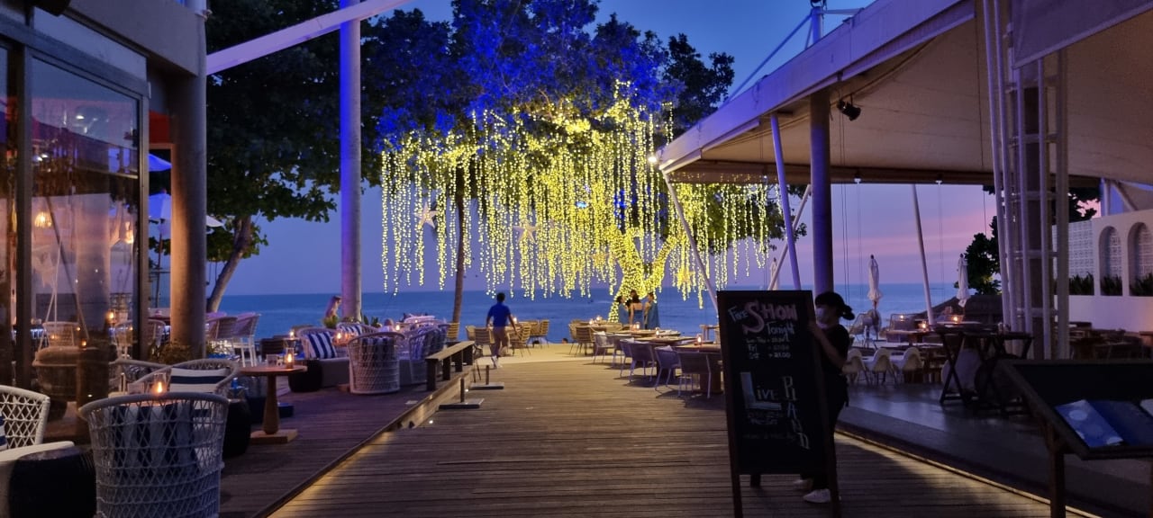 Gastro Sai Kaew Beach Resort