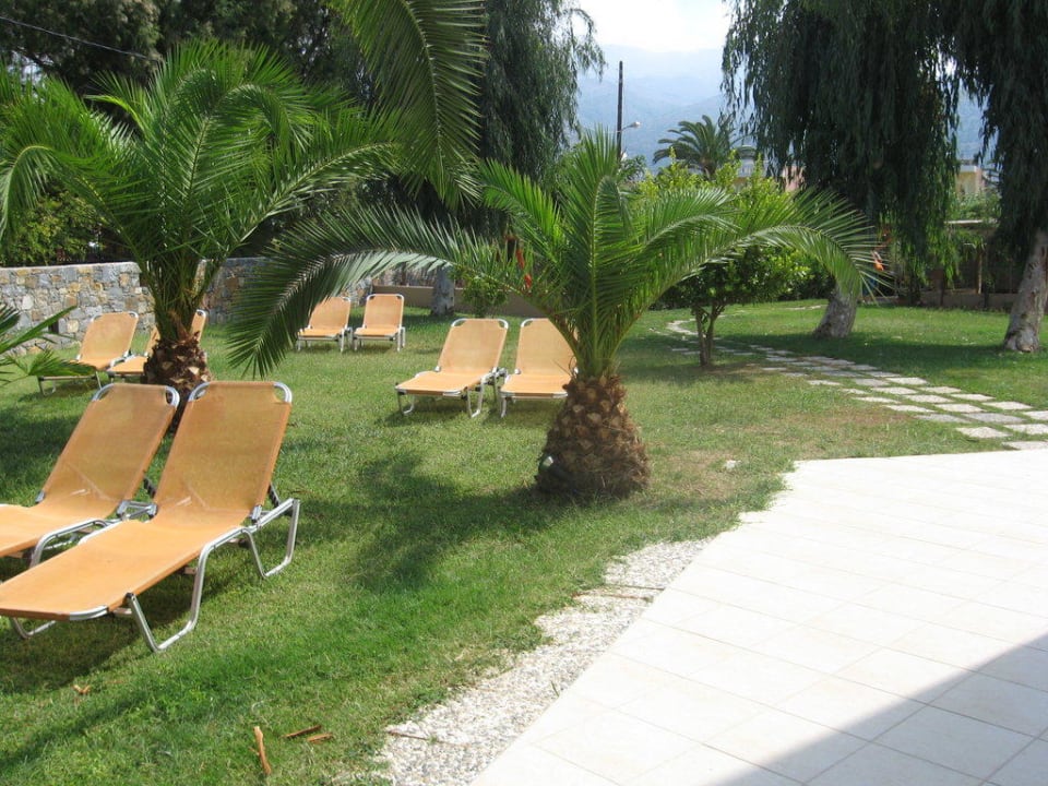 Gartenanlage neben dem 2. Pool High Beach Resort