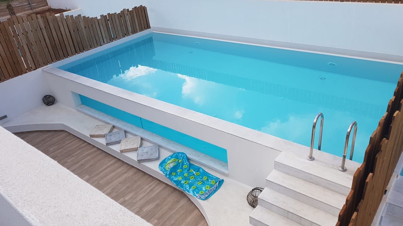 Pool Hotel Meropi