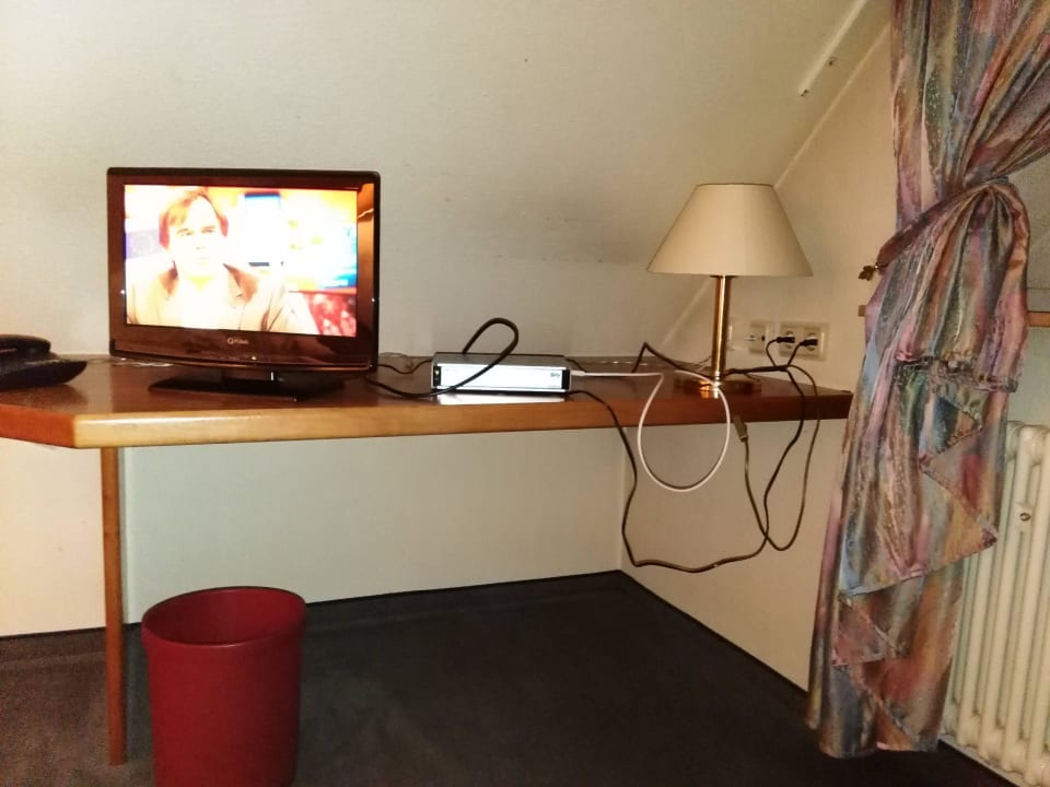 Blick auf den Fernseher... Hotel Morgenstern