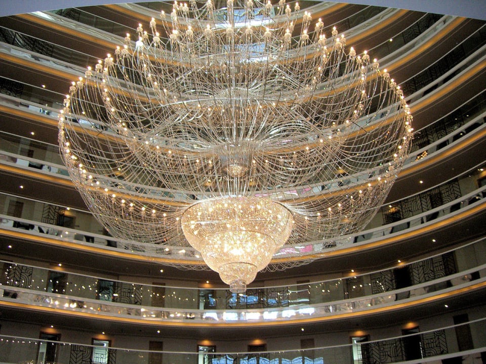 Beeindruckender Kronleuchter Hotel Delphin Imperial