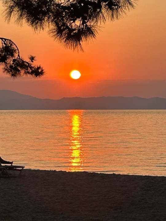 Strand Hotel Mediterranean