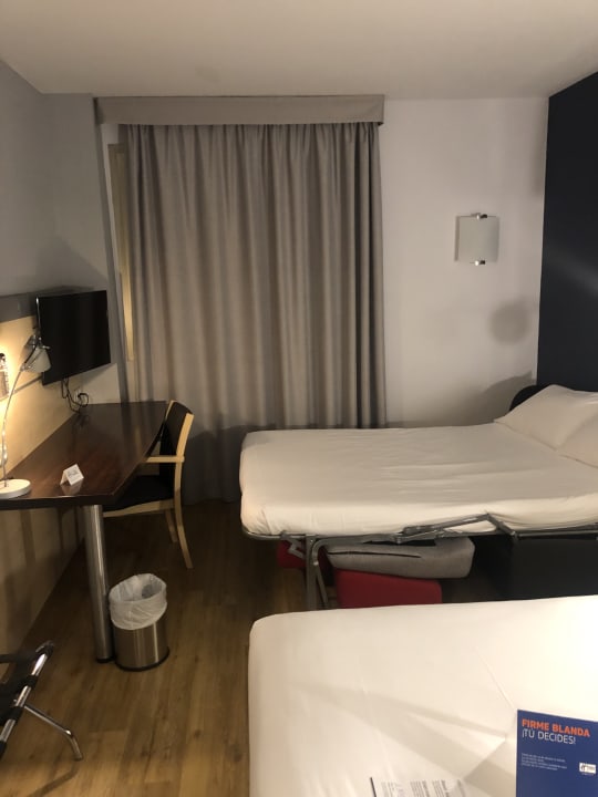 Zimmer Hotel Holiday Inn Express Molins De Rei