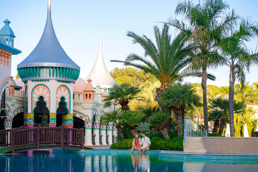 Pool Kamelya Aishen Club