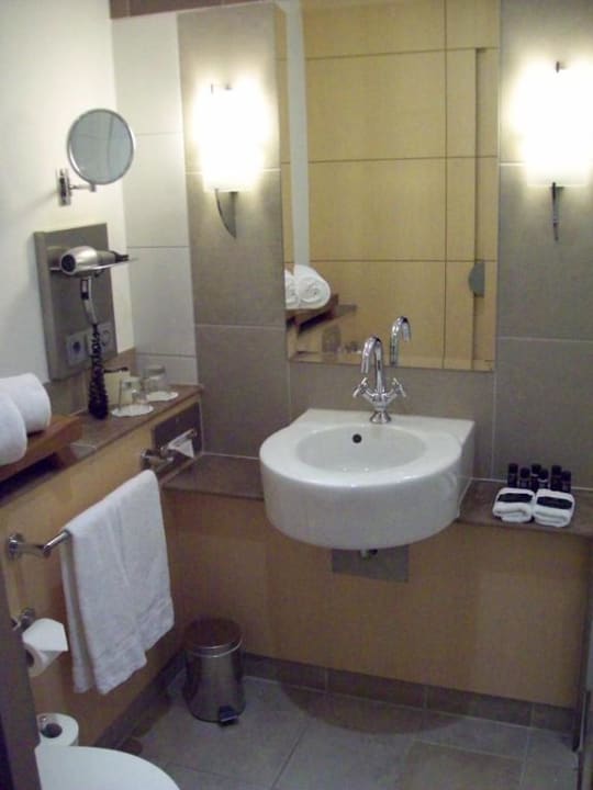 Badezimmer Hotel Mondial am Dom Cologne- MGallery