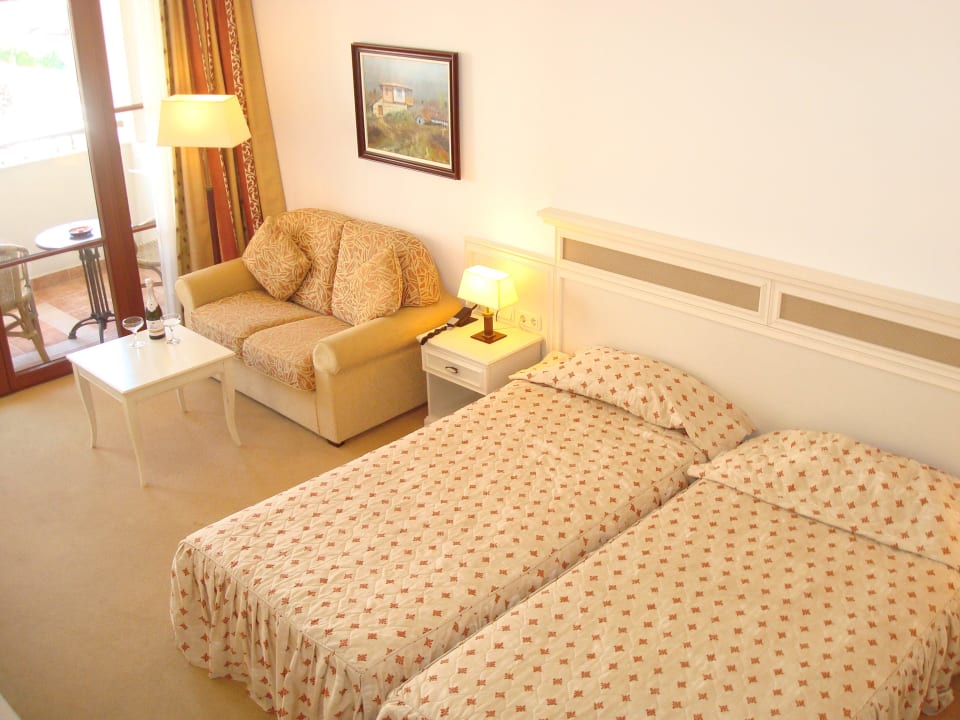 Zimmer Nr. 1430, vierter Stock. Helena Sands