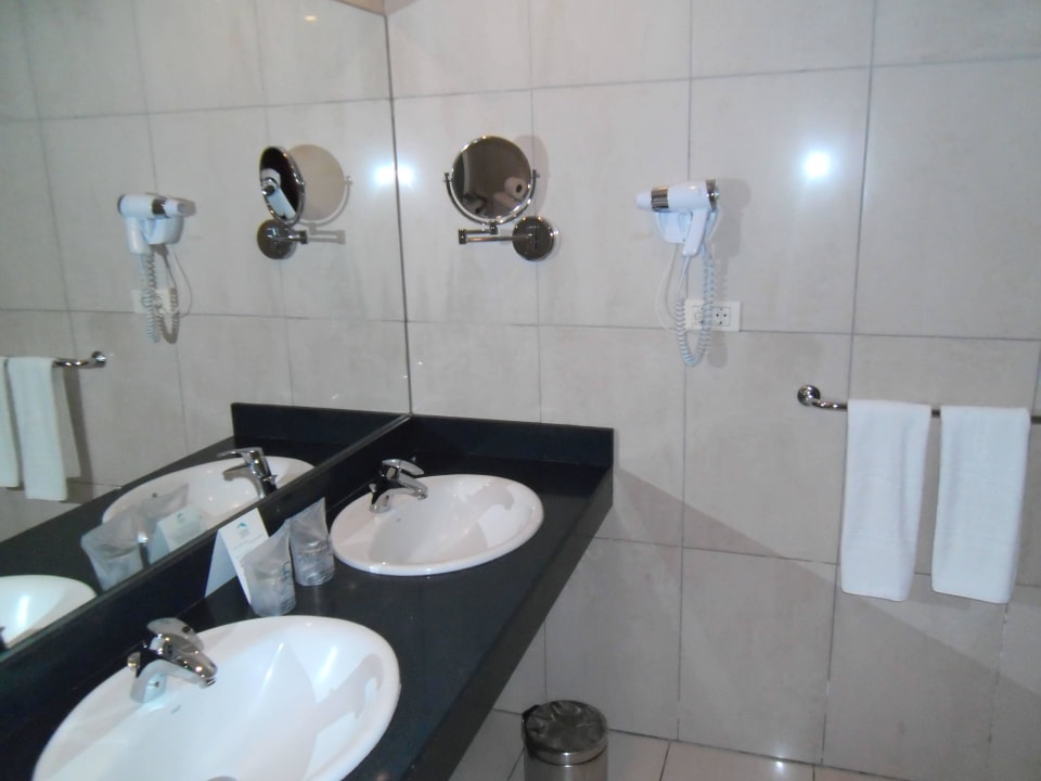 Bad 3 Suites & Villas by Dunas