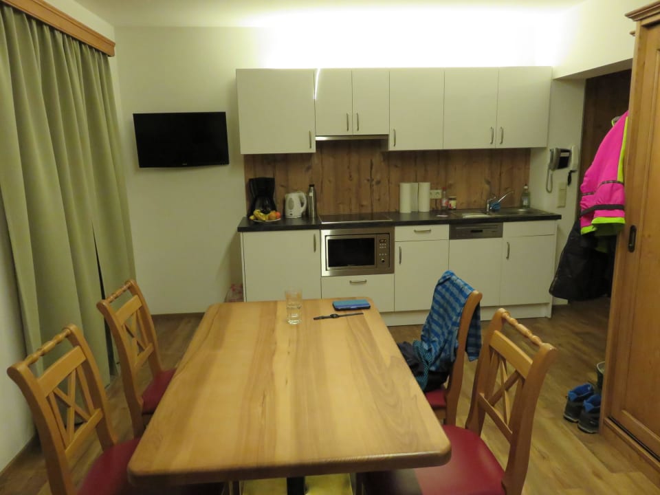 Wohn-Ess-Zimmer Apartment  & Suiten Hotel Glöcknerin