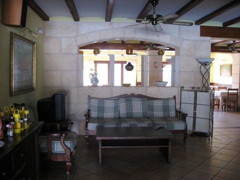 Blick ins A-la-carte-Restaurant am großen Pool Hotel Pinos Playa