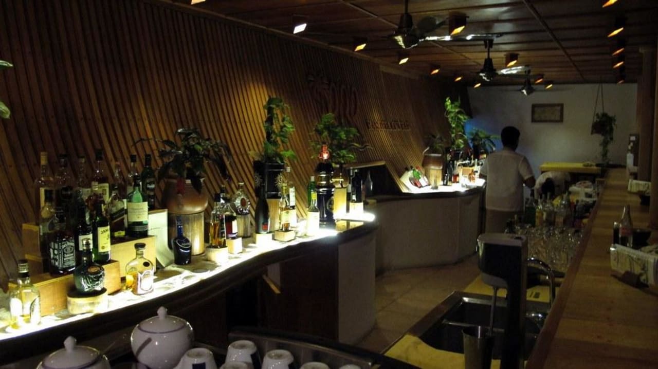 Main Bar NH Collection Maldives Reethi Resort