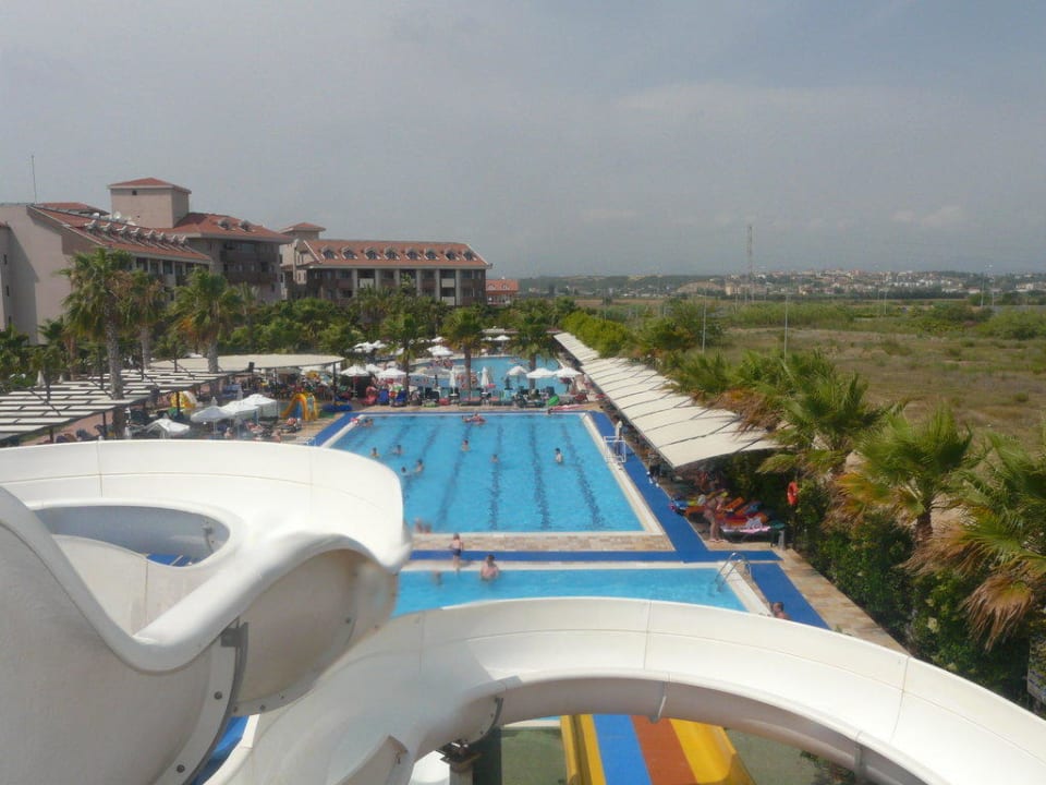 Baseny Hane Family Resort