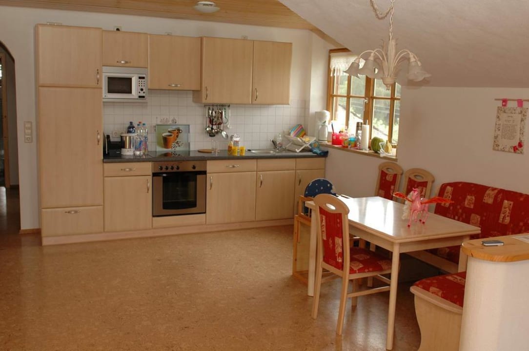 Teilansicht der Essküche/Wohnzimmer Ferienhof Lindebacher