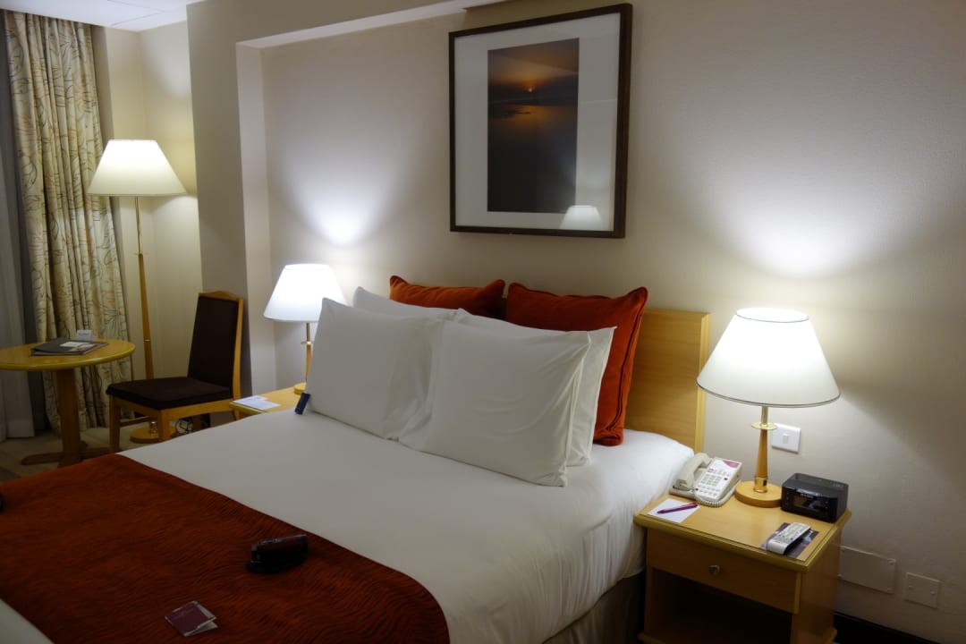 Zimmer Hotel Crowne Plaza Muscat