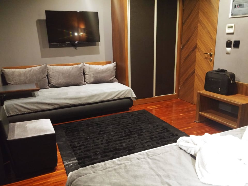 Standard (Pearl) Suite Diamond Suites