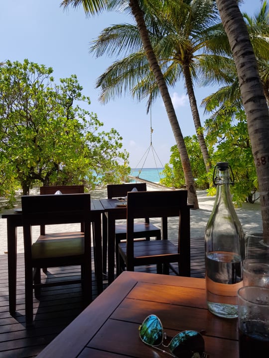 Ausblick beim Mittagessen Summer Island Maldives