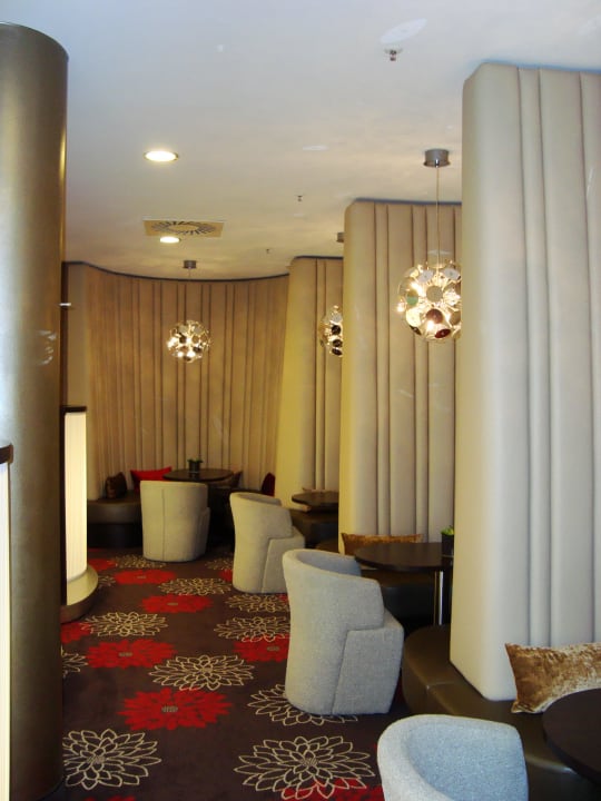 Cozy Corner/Hotelhalle Courtyard by Marriott Hannover Maschsee