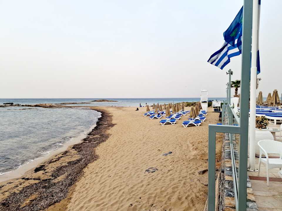 Strand Arina Beach Resort