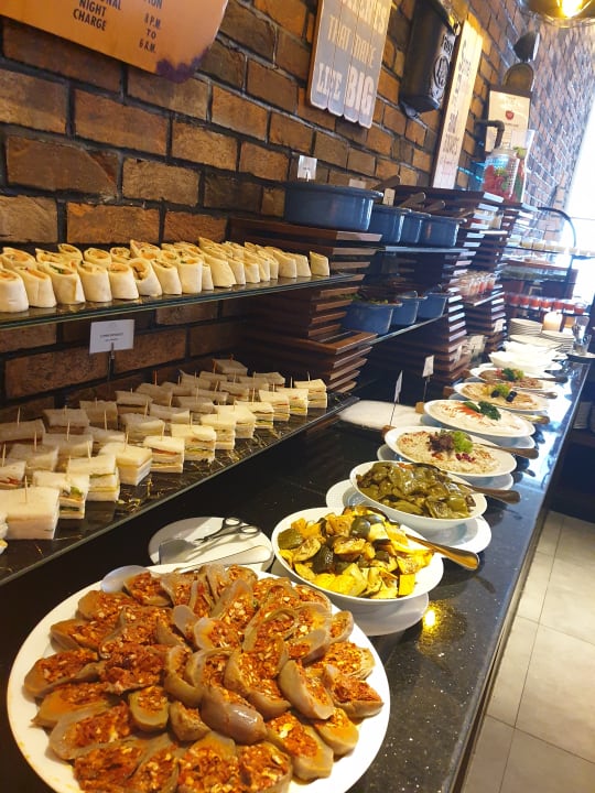 Gastro Royal Central Hotel and Resort The Palm