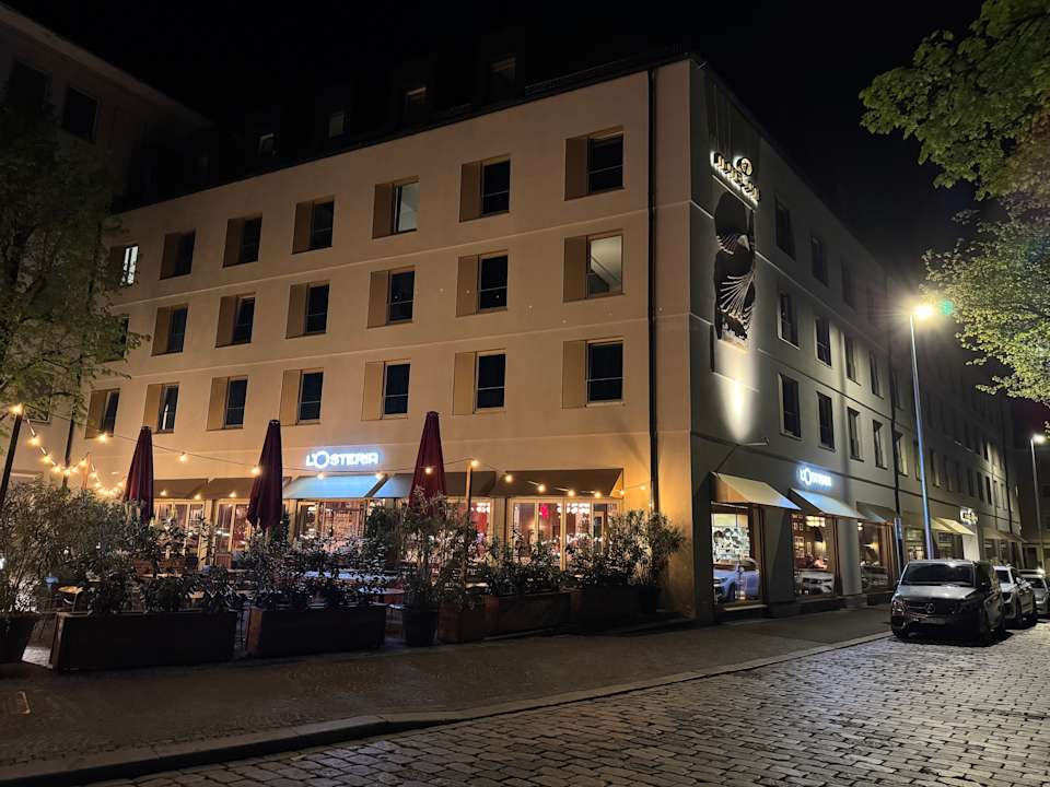 Außenansicht Motel One Würzburg