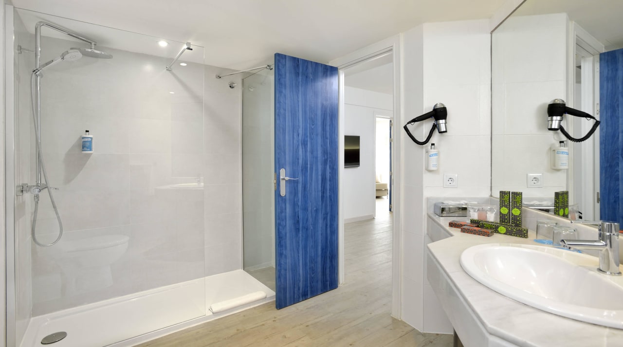 Tweet Party Suite - Bathroom Sol House The Studio - Calviá Beach - Adults Only