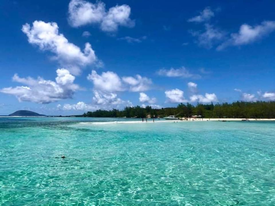 Strand Crystals Beach Resort Belle Mare, a member of Radisson Individuals