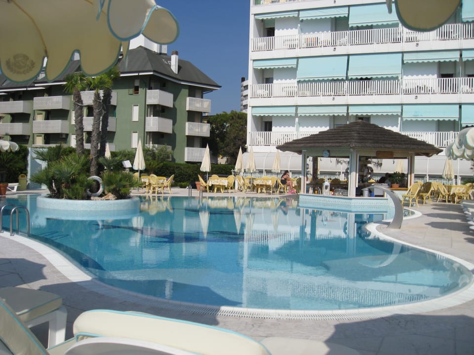 Poolanlage Hotel Punta dell'Est