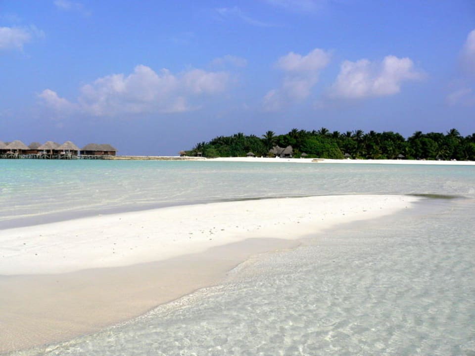 Sandbank mit Blick auf die Nordspitze Veligandu Maldives Resort Island