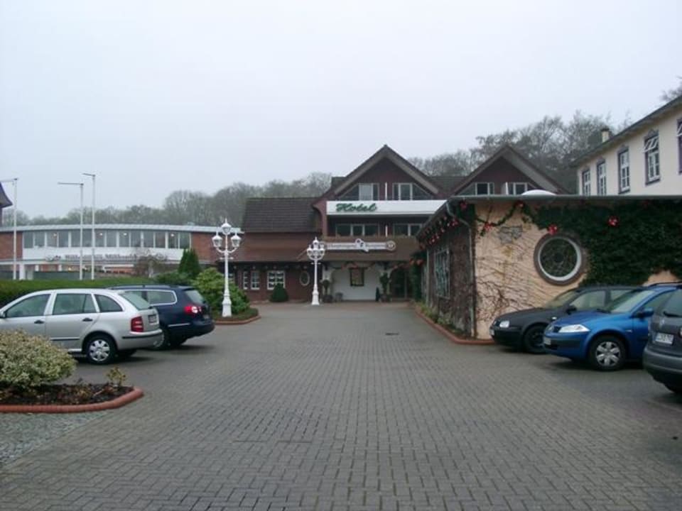 Aussenansicht Waldschlösschen Mühlenteich Upstalsboom Varel-Dangast