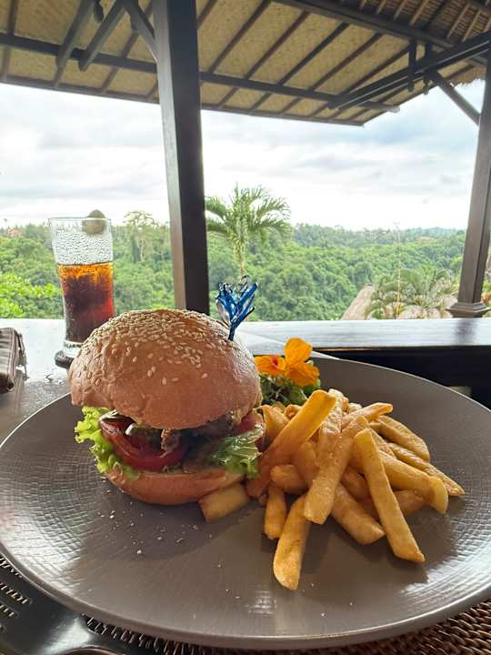 Gastro Pita Maha Resort & Spa